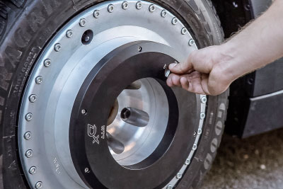 [Translate to French:] Measurement wheel for recording drive and braking torques